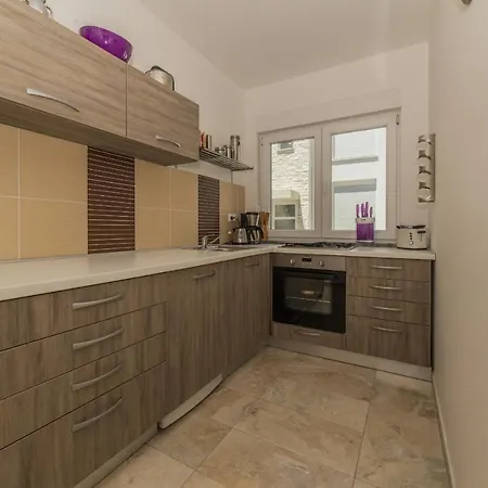 Folmer Apartmán Vir