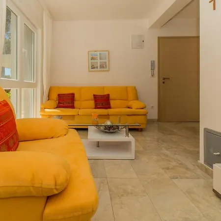 Folmer Apartmán *